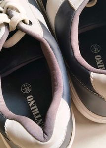 Aesthetic Sneaker !!!