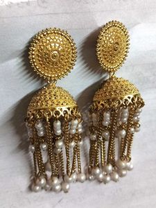 Earring