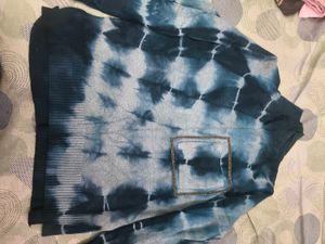 Blue Tie-Dye Knit Sweater in Xl loose style