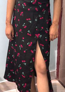 Black Graphic Roman Column Midi Skirt