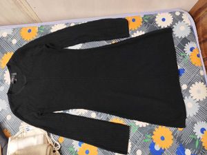 Chic Black Ribbed Knit Dress