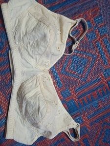 Vintage Cream Bra