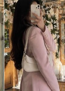 Chic Pink Blazer for Effortless Style