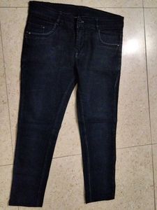 Classic High-Waisted Skinny Jeans