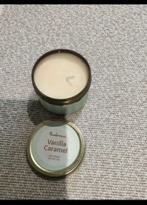 Vanilla Caramel Scented Candle