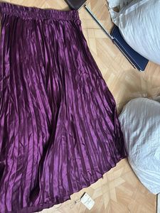 Elegant Purple Pleated Skirt