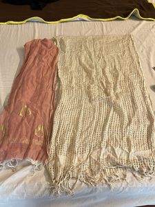 Stylish Scarves Set