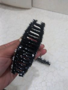 Two Pieces  Big Hair Clutcher