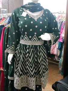 Elegant Dark Green Embroidered Kurta Set