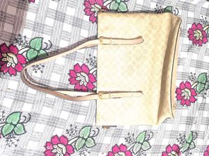 Shoulder Bag - Classic Style