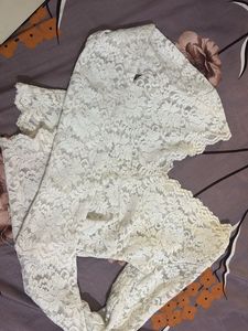Chic White Lace Long Sleeve Top