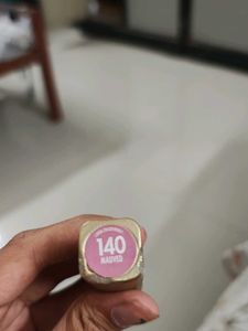 L'Oreal Lipstick - Shimmer Pink