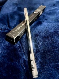 Long-Lasting Eyeliner Pencil