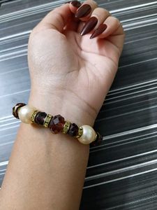 Set of 2 Beaded &amp; Pearl Bracelet
