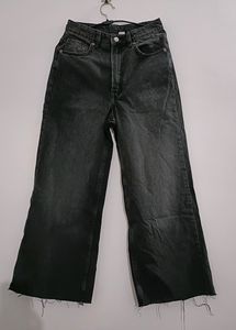 H&M High Waist Straight Leg Denim👖