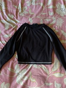 Chic Black Long Sleeve Rash Guard Top