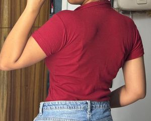 burgundy knit polo collar top