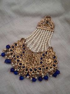 Exquisite Pearl &amp; Blue Stone passa