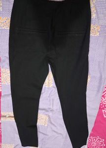Zara Black Skinny Pants with Zippers +🎁