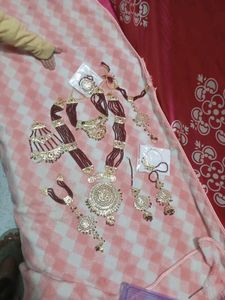 Elegant Maroon &amp; Gold Jewellery Set