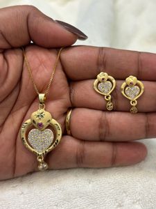 Gold Heart Pendant Necklace & Earrings Set