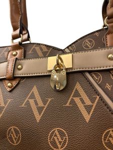 NEW Adrienne Vittadini  tote bag