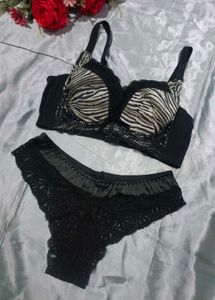 Black Lace Bra & Panty Set