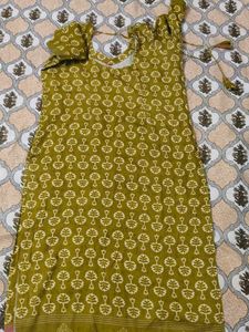 Women's Olive Green Printed Kurta set
