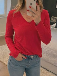Chic Red Long Sleeve V-Neck Top