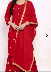 one time usedEmbroidered Green Kurta Set
