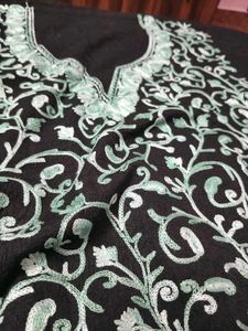 Unstiched crush fabric with kashmiri ari work