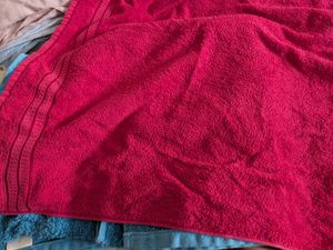 2 Bath Towels -Preowned