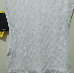 Majora White lace sleeveless top blouse