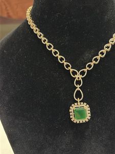 Elegant Emerald &amp; Diamond Necklace