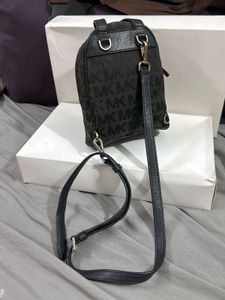 Michael kors backpack 🎒