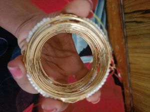 Elegant Pearl &amp; kundan Bangles