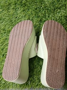 Vintage Flower Platform Slides