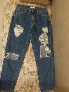 Pull &amp; Bear Frayed Hem Jeans