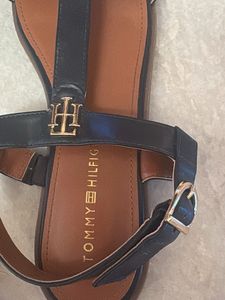 Tommy Hilfiger Black Flat Sandals