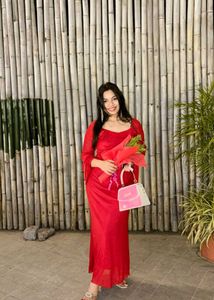 Elegant Red Maxi Dress for Special Occasions