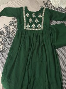 Elegant Green Embroidered Kurta Set