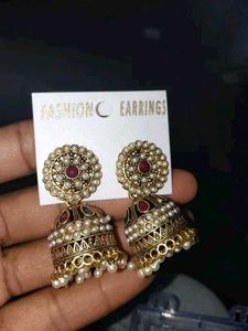Jhumka Studs