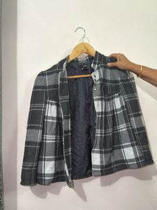 Chic Plaid Jacket small size