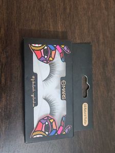 MARS False Eyelashes & Silara Bindi Set