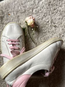 Like New Kook N Keech Sneakers😍