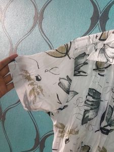 Floral Printed Shirt!💟