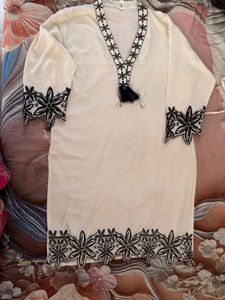 Elegant Embroidered Kurta with Pants
