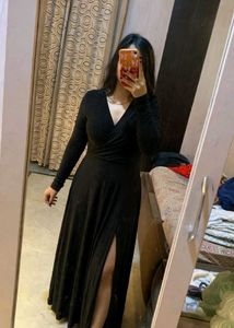 Chic Black Maxi Dress with Slit