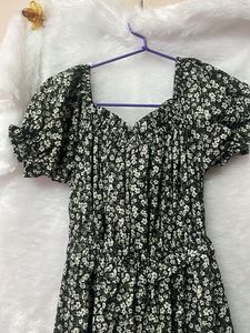 Chic Floral Off-Shoulder Dress