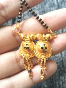 Elegant Gold Mangalsutra